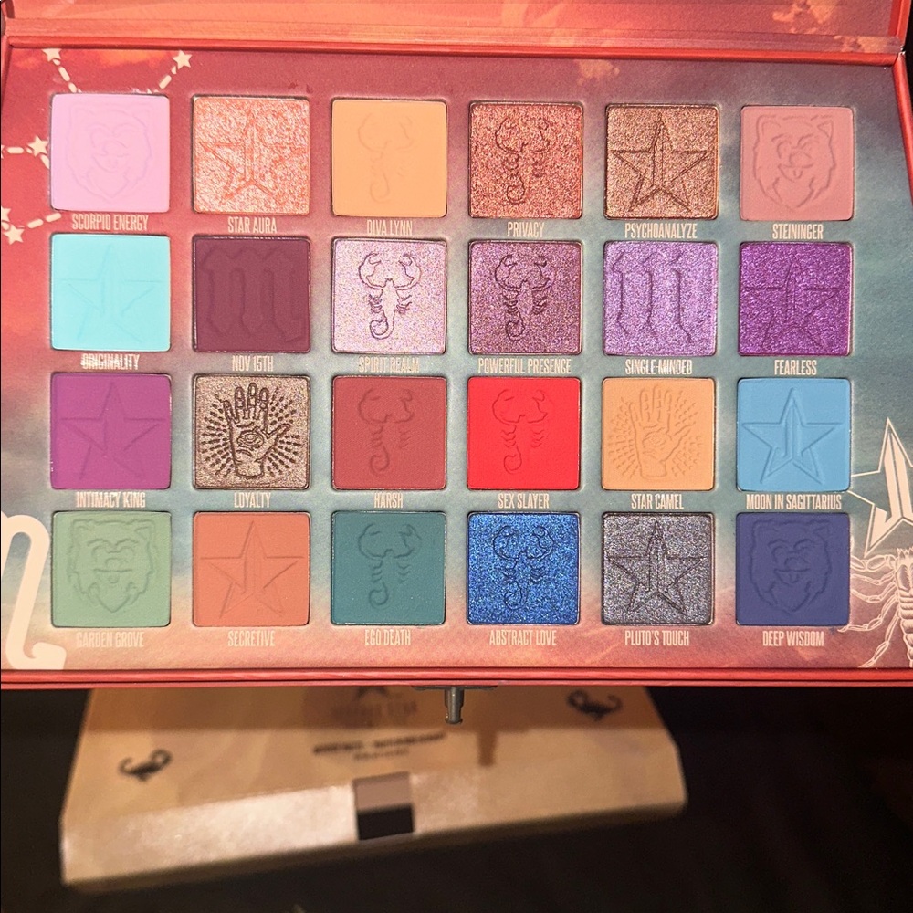 Jeffree Star Scorpio Palette with Bold Design - Picture 3 of 4